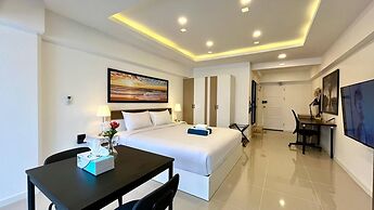 Partial Seaview Studio on 11 Floor Near Jungceylon, Bangla Street