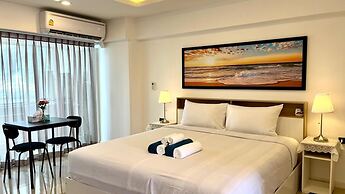 Partial Seaview Studio on 11 Floor Near Jungceylon, Bangla Street