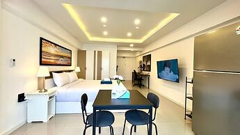 Partial Seaview Studio on 11 Floor Near Jungceylon, Bangla Street