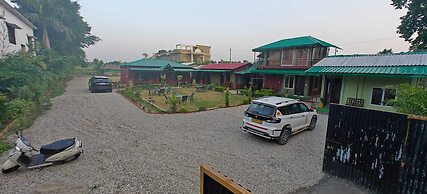 Corbett Sunrise India Homestay By Eiyuu Hotels