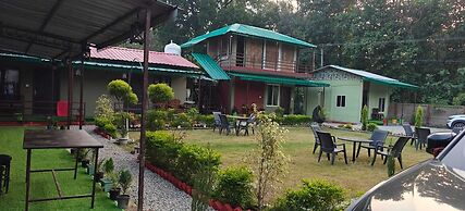 Corbett Sunrise India Homestay By Eiyuu Hotels
