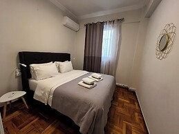 Caryatids Luxury Apartment