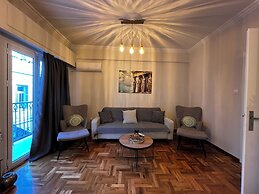 Caryatids Luxury Apartment