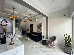 Tomking Legacy Hotel