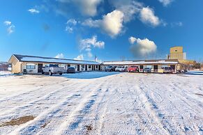 BLUE HORSE MOTEL