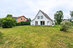 Nice Villa in Koksijde With Garden