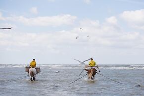 Nice Villa in Koksijde With Garden