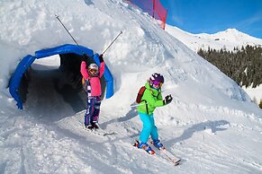 Spacious Apartment With Balcony