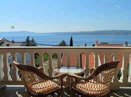 Crikvenica Apartments and Rooms With Sea View