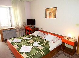 Crikvenica Apartments and Rooms With Sea View