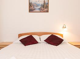 Scenic Elegant Apartments Krk With Balcony and Pool