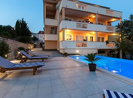 Scenic Elegant Apartments Krk With Balcony and Pool