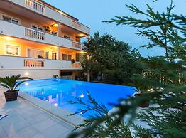 Scenic Elegant Apartments Krk With Balcony and Pool