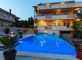 Scenic Elegant Apartments Krk With Balcony and Pool