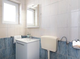 Scenic Elegant Apartments Krk With Balcony and Pool