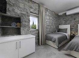 Luxury Krk Villa With Private Pool and Gardens