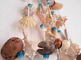 Spacious Urban Retreat Apartment With Terrace