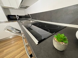 Apt for 4 With Gym, Bovisa Milan