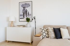 Lovely Apartment With Shared Pool