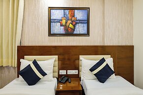 Nikko Palm Hotel