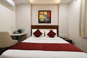 Nikko Palm Hotel