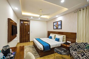 Nikko Palm Hotel