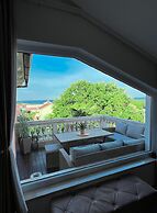 Premium Apartment Seaview