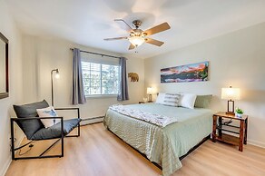 Walk to Downtown: Mountain-view Estes Escape