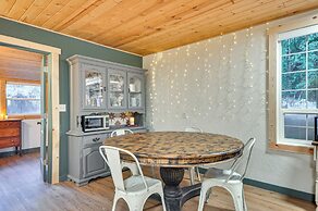 Hike, Ski & Explore: Rhododendron Forest Retreat!