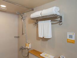 Bloom Hotel - DLF Road Gachibowli