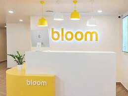 Bloom Hotel - DLF Road Gachibowli