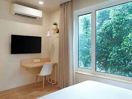 Bloom Hotel - DLF Road Gachibowli