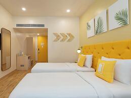 Bloom Hotel - DLF Road Gachibowli