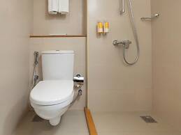 Bloom Hotel - DLF Road Gachibowli