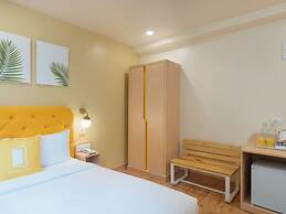 Bloom Hotel - DLF Road Gachibowli