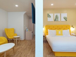Bloom Hotel - DLF Road Gachibowli