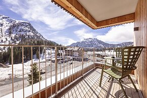 Superior Lodge With Balcony