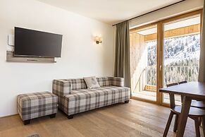 Superior Lodge With Balcony