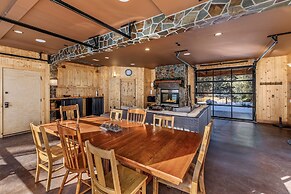 Riverside Loft Suite 1 Bedroom Home