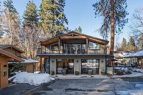 Riverside Loft Suite 1 Bedroom Home