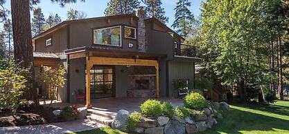 Riverside Loft Suite 1 Bedroom Home