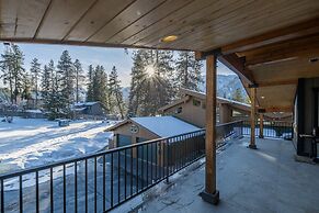 Riverside Loft Suite 1 Bedroom Home