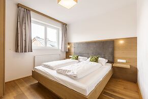 Chalet With Mountain Views