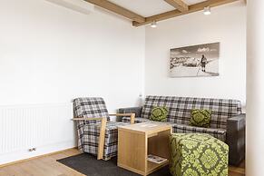 Chalet With Mountain Views