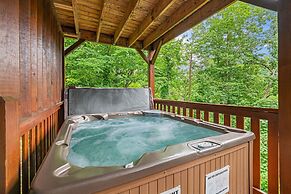 Triple Mountain View Stunning 4 BDR Cabin w/ Private Hot Tub, Game Roo