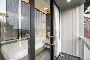 D1MENSION Luxury Apartment City Center