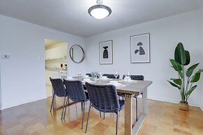 Convenient Apt Near Airport