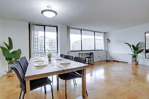 Convenient Apt Near Airport