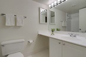 Convenient Apt Near Airport