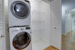 Convenient Apt Near Airport